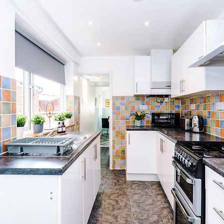 Harley House - Spacious Home With Free Netflix & Parking By Rocketbnb Coventry Bagian luar foto