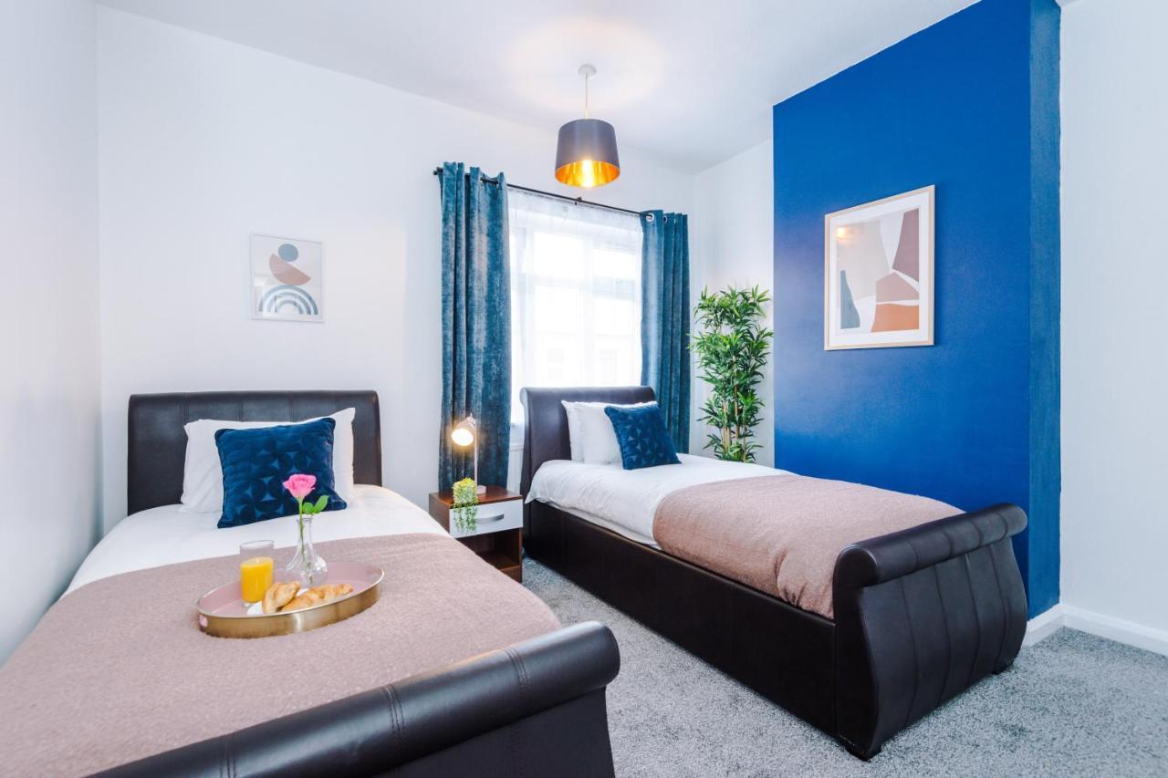 Harley House - Spacious Home With Free Netflix & Parking By Rocketbnb Coventry Bagian luar foto