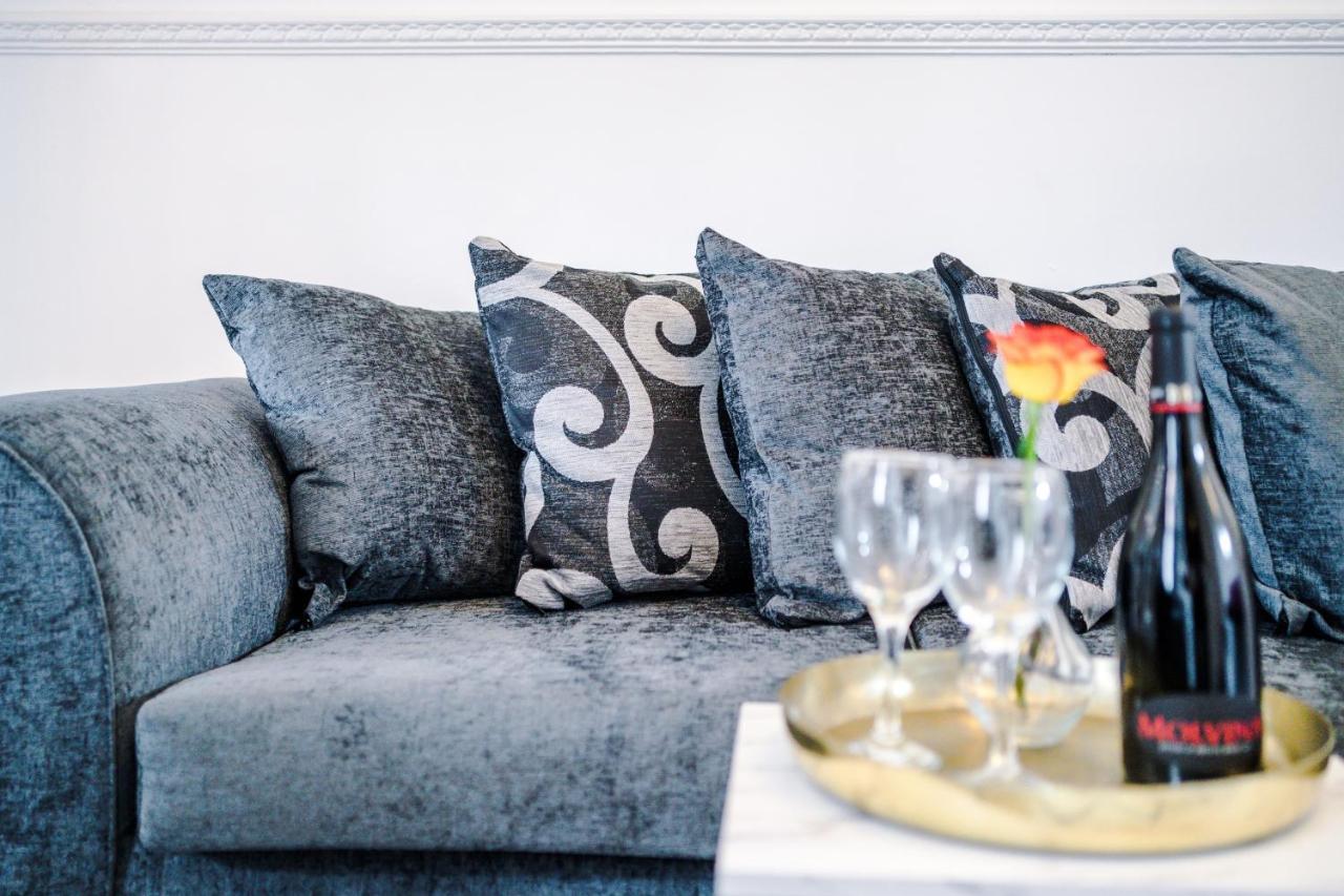 Harley House - Spacious Home With Free Netflix & Parking By Rocketbnb Coventry Bagian luar foto