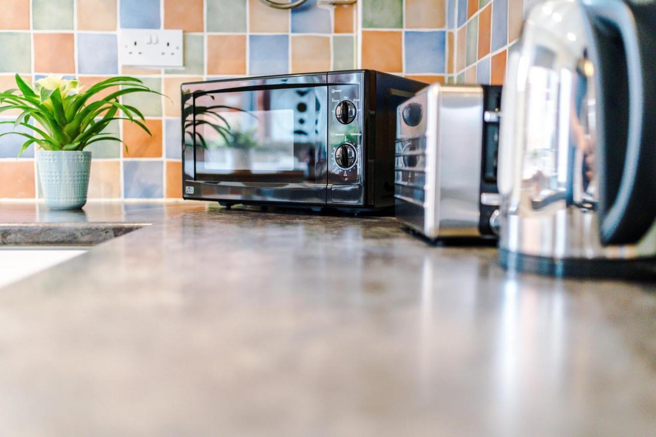 Harley House - Spacious Home With Free Netflix & Parking By Rocketbnb Coventry Bagian luar foto