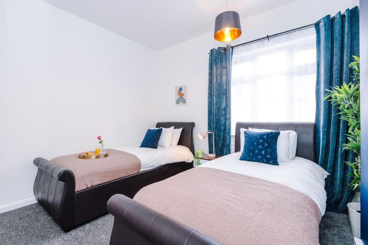 Harley House - Spacious Home With Free Netflix & Parking By Rocketbnb Coventry Bagian luar foto