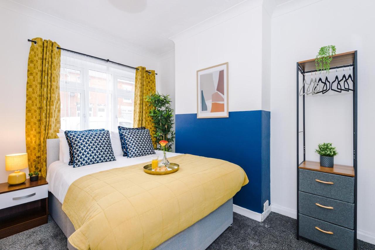 Harley House - Spacious Home With Free Netflix & Parking By Rocketbnb Coventry Bagian luar foto